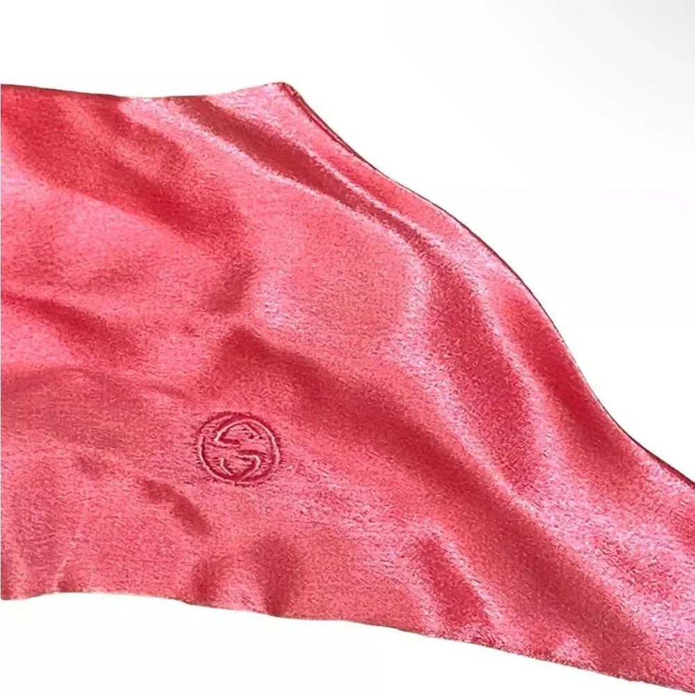 Gucci pink silk